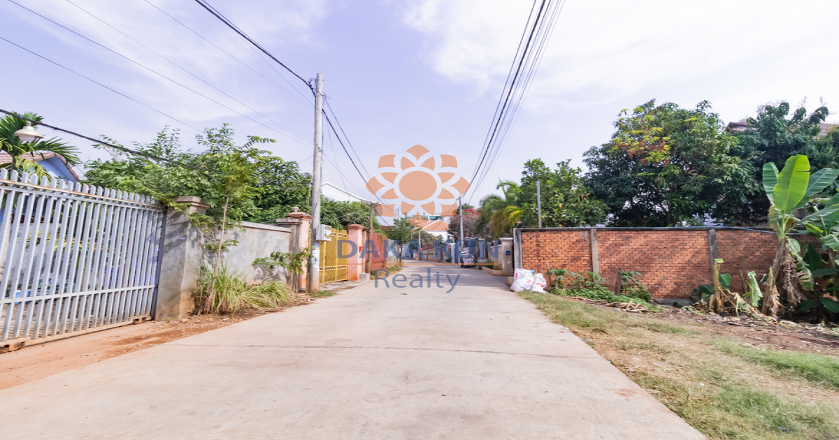 Urgent Sale Land near Sala Kamreuk-Siem Reap