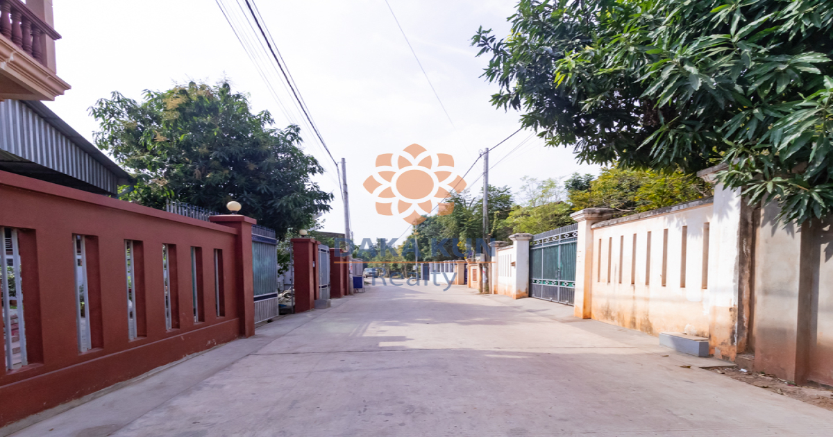 Urgent Sale Land near Sala Kamreuk-Siem Reap
