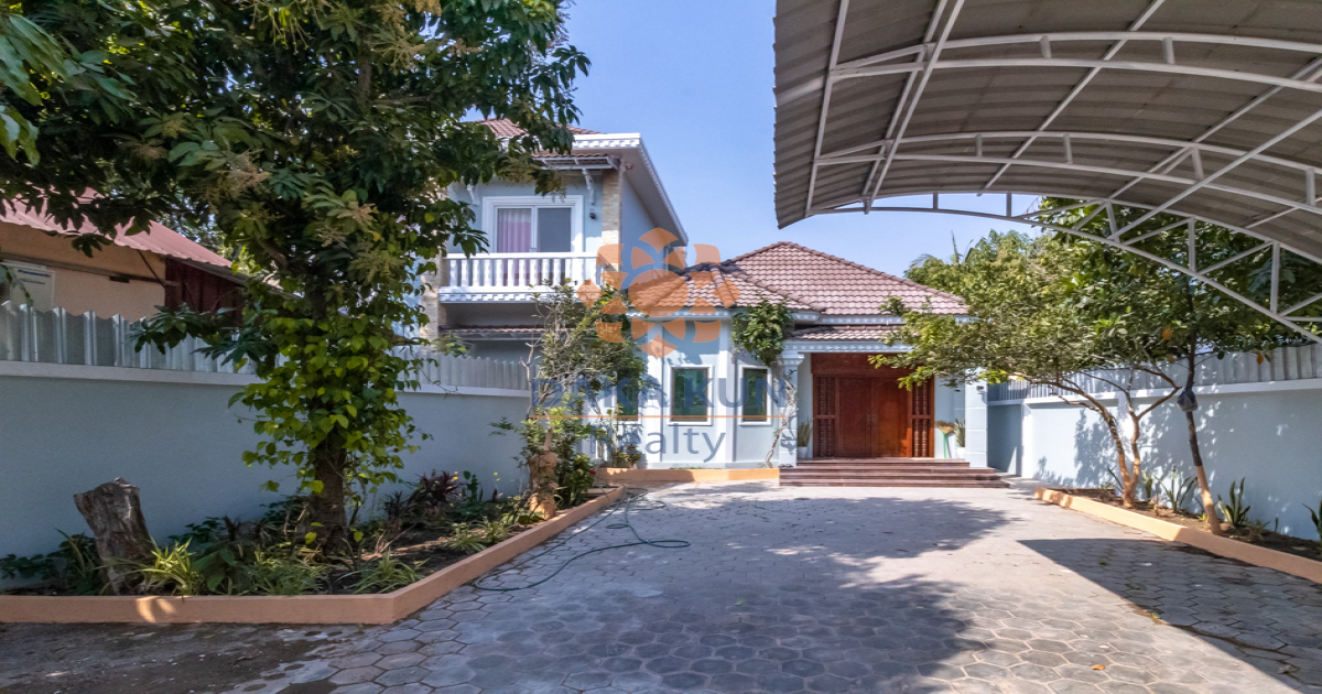 4 Bedrooms House for Rent in Krong Siem Reap-Svay Dangkum