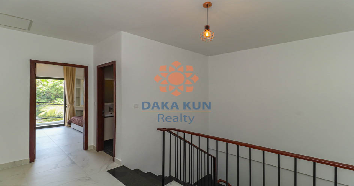 4 Bedrooms House for Sale in Siem Reap City, Sala Kamreuk
