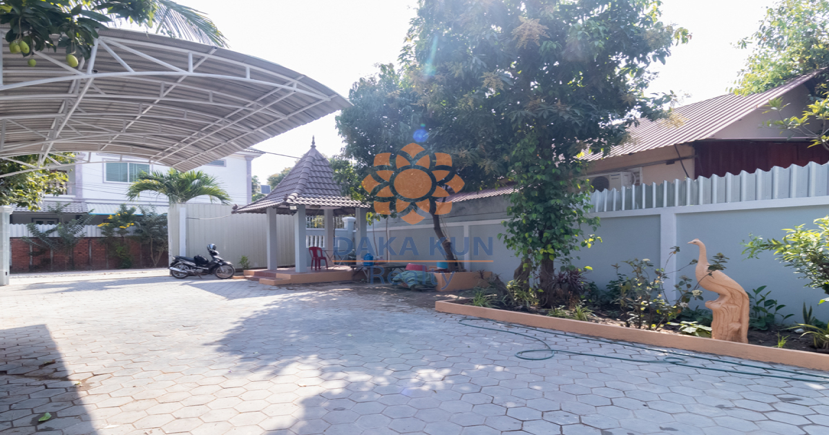 4 Bedrooms House for Rent in Krong Siem Reap-Svay Dangkum