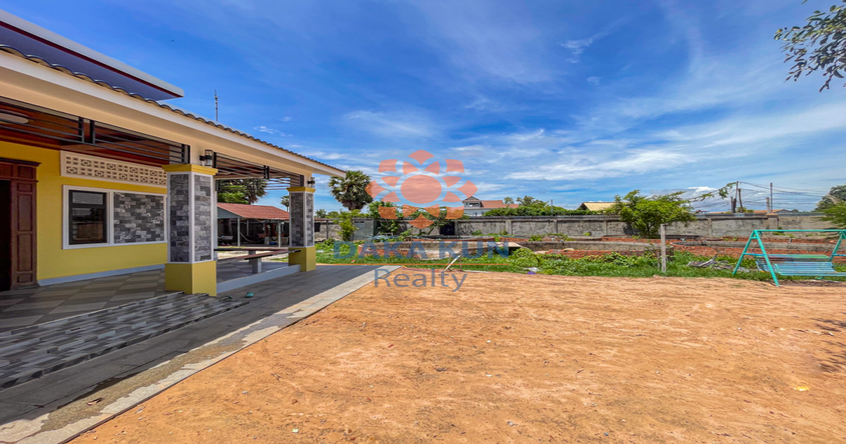 3 Bedrooms House for Rent in Sangkat Chreav, Siem Reap City