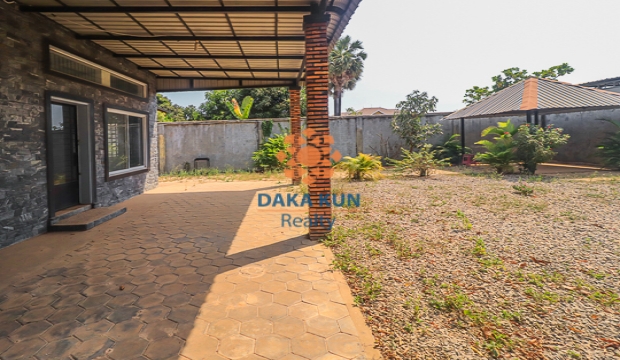 2 Bedrooms House for Rent in Siem Reap-Svay Dangkum