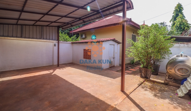 2 Bedrooms House for Rent in Siem Reap-Svay Dangkum