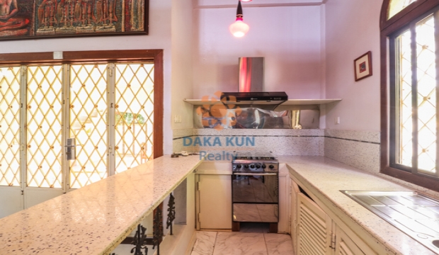 2 Bedrooms House for Rent in Siem Reap-Svay Dangkum