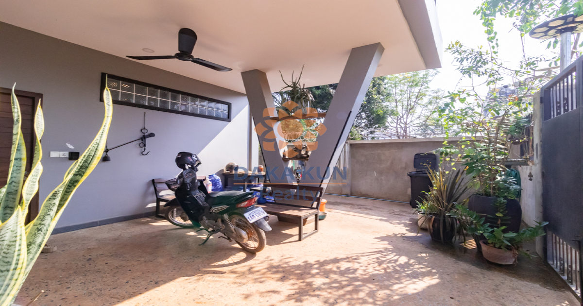 4 Bedrooms House For Rent In Sala Kamreuk-Krong Siem Reap