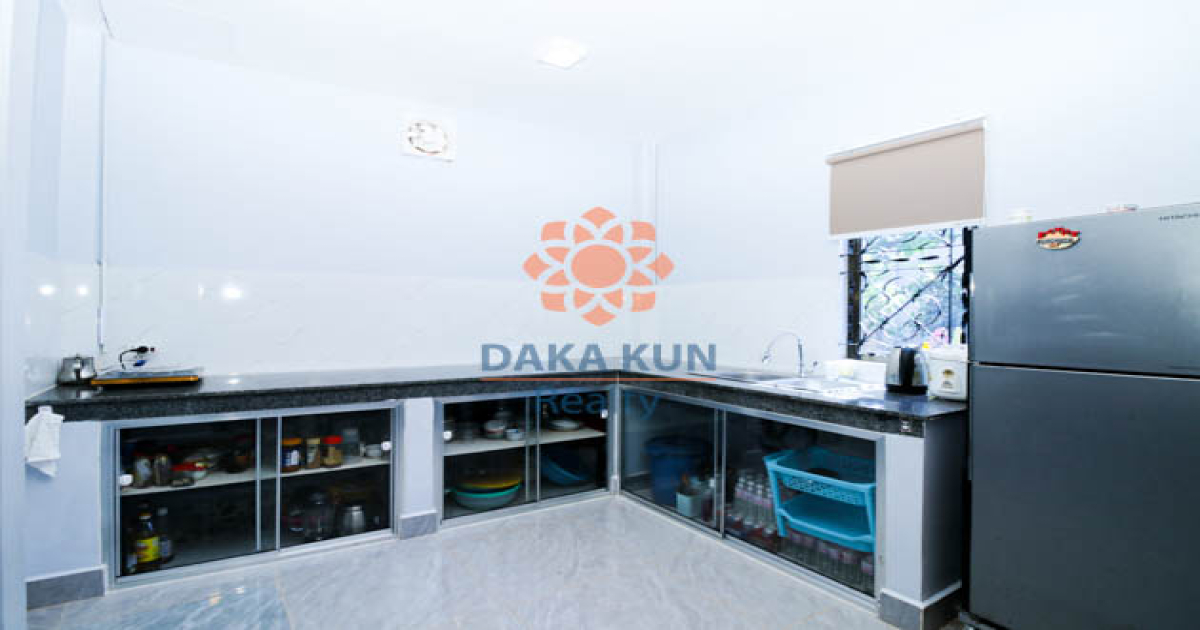 3 Bedrooms House for Rent in Siem Reap City, Chreav