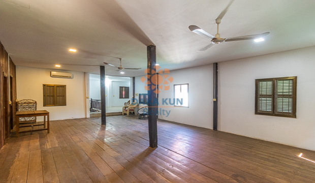 4 Bedrooms Wooden House for Rent in Siem Reap-Svay Dangkum