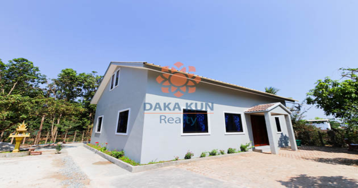 3 Bedrooms House for Rent in Siem Reap City, Chreav