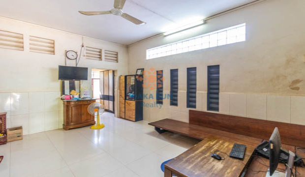 3 Bedrooms House for Rent in Krong Siem Reap-Svay Dangkum