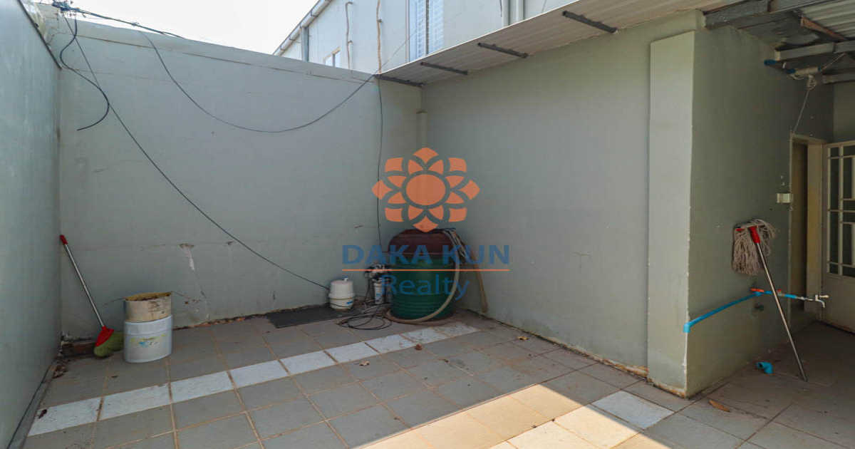 2 Bedroom House for Rent in Siem Reap City, Svay Dangkum