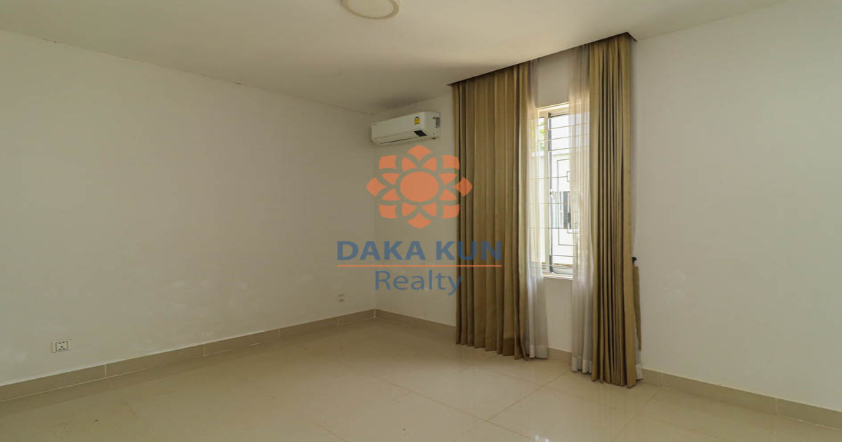 2 Bedroom House for Rent in Siem Reap City, Svay Dangkum
