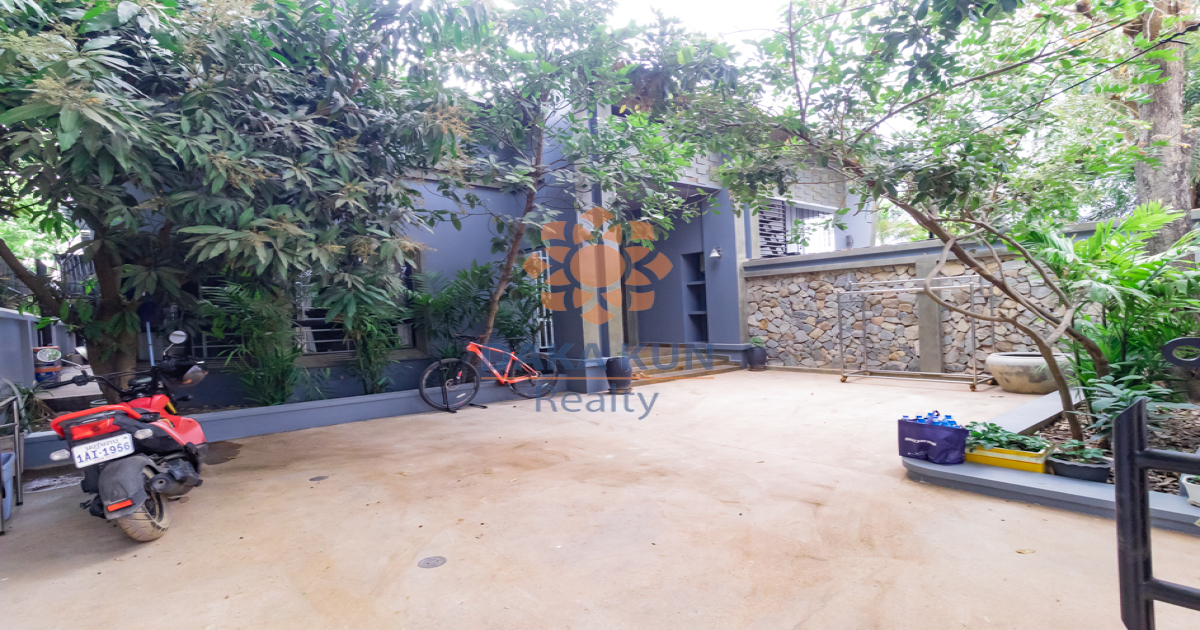 3 Bedrooms House For Rent In Siem Reap City- Svay Dangkum