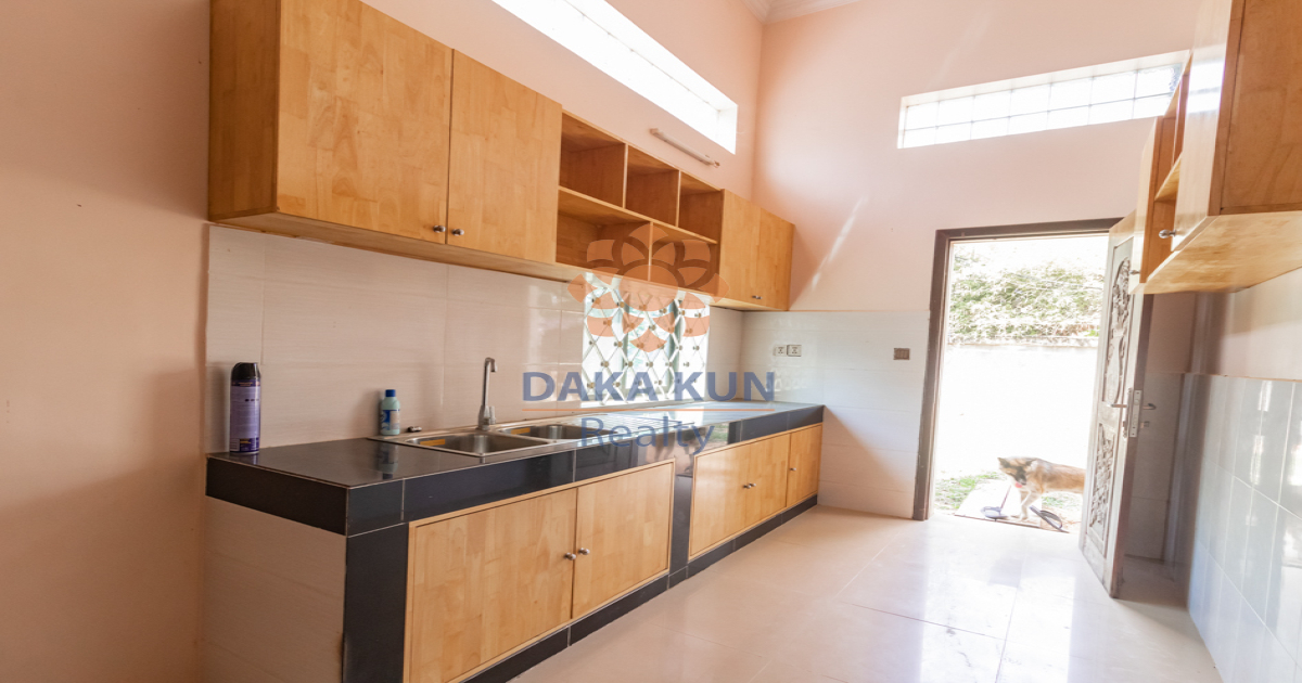 4 Bedrooms House For Rent In Siem Reap City-Svay Dangkum