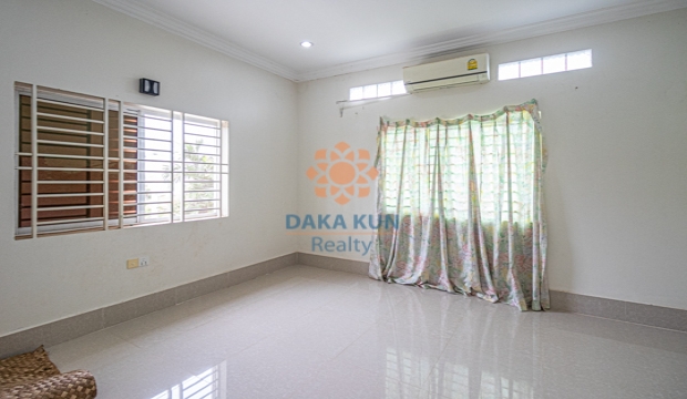 4 Bedrooms House for Sale in Siem Reap-Sala Kamreuk
