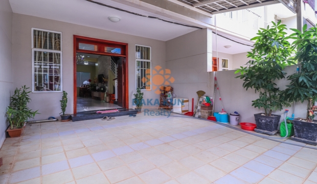 3 Bedrooms House for Rent in Siem Reap-Svay Dangkum