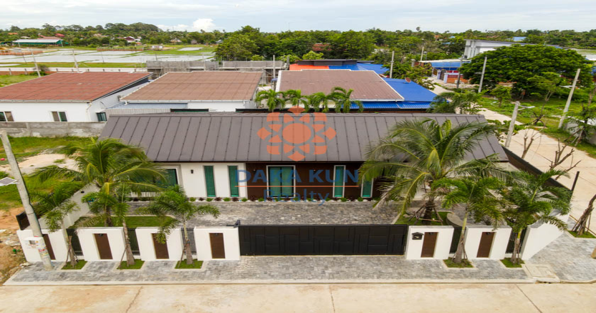 3 Bedrooms Villa with Swimming Pool for Rent in Siem Reap City