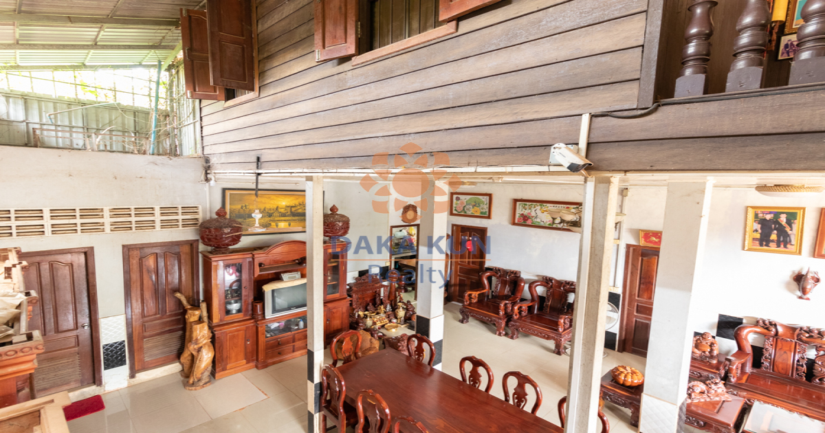 Wooden House For Sale In Siem Reap-Sla kram