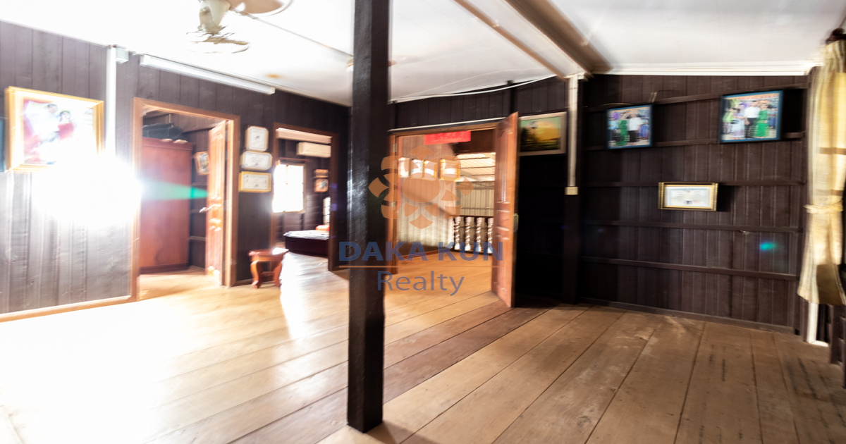 Wooden House For Sale In Siem Reap-Sla kram