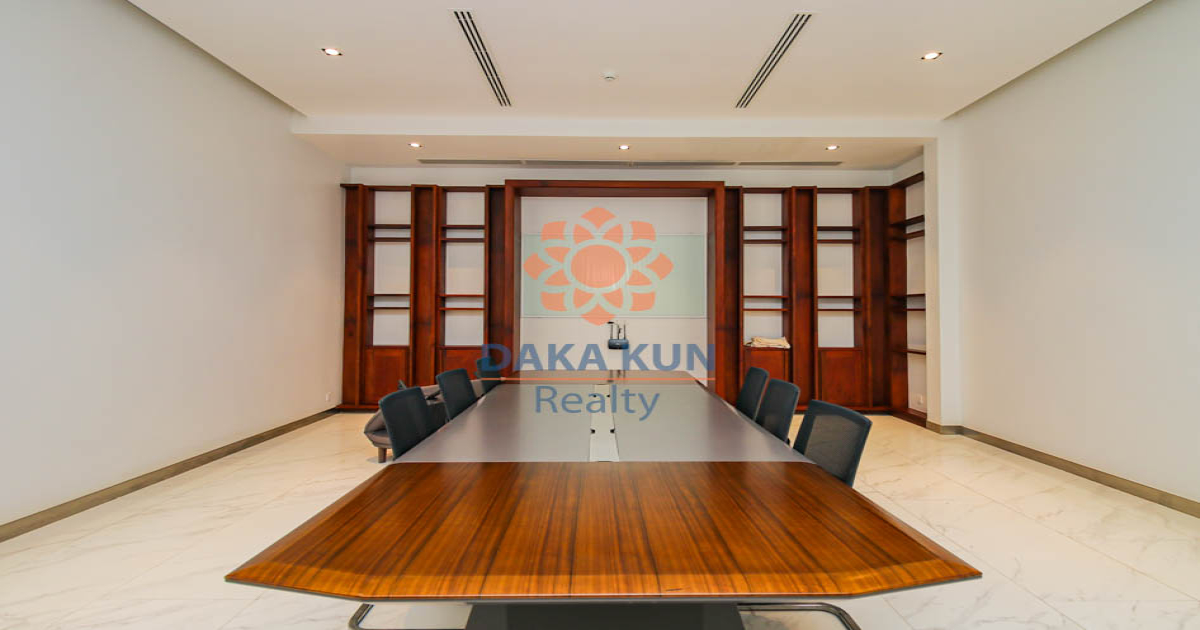 5 Bedrooms House for Sale in Siem Reap City, Kouk Chak