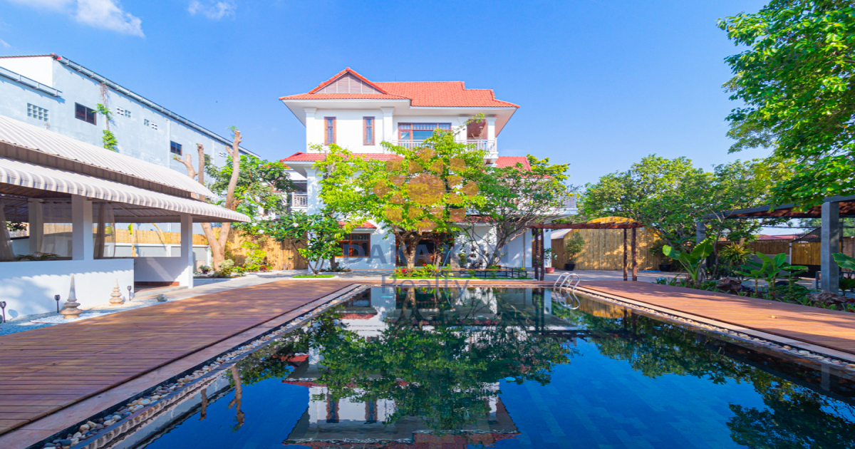5 Bedrooms Villa for Rent with Pool in Siem Reap-Svay Dongkum