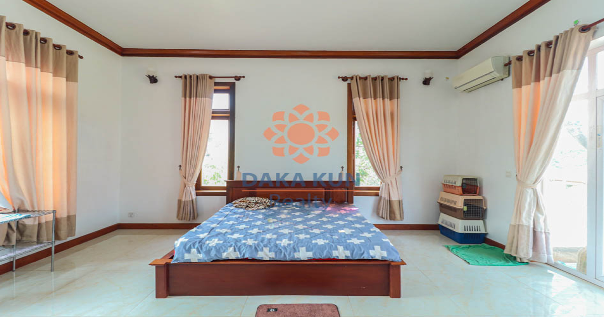 6 Bedrooms House for Rent in Siem Reap, Svay Dangkum
