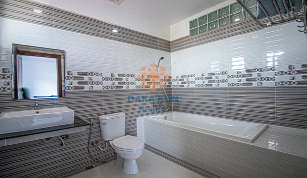 2 Bedrooms Apartment for Rent in Siem Reap-Svay Dangkum