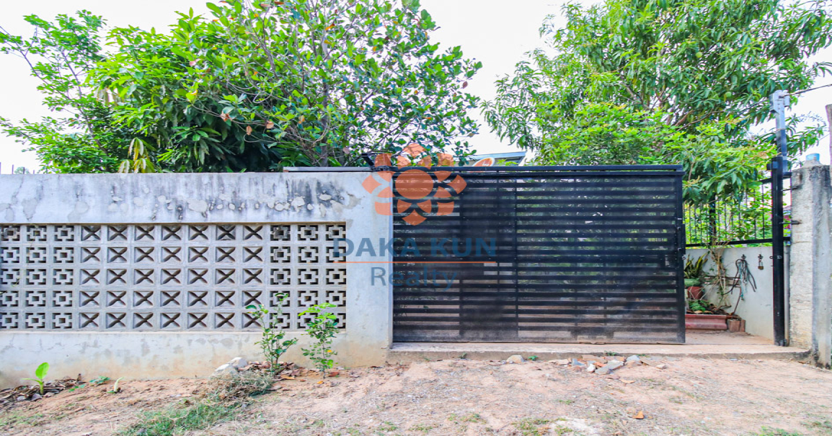 2 Bedrooms House for Sale in Siem Reap City, Svay Dangkum