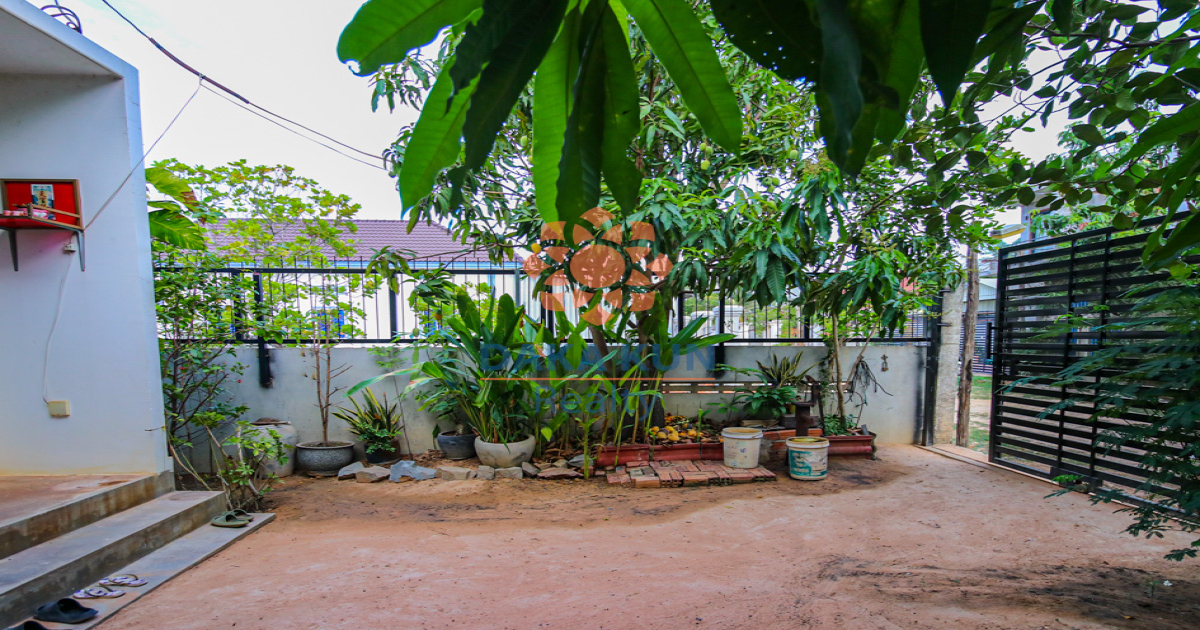 2 Bedrooms House for Sale in Siem Reap City, Svay Dangkum