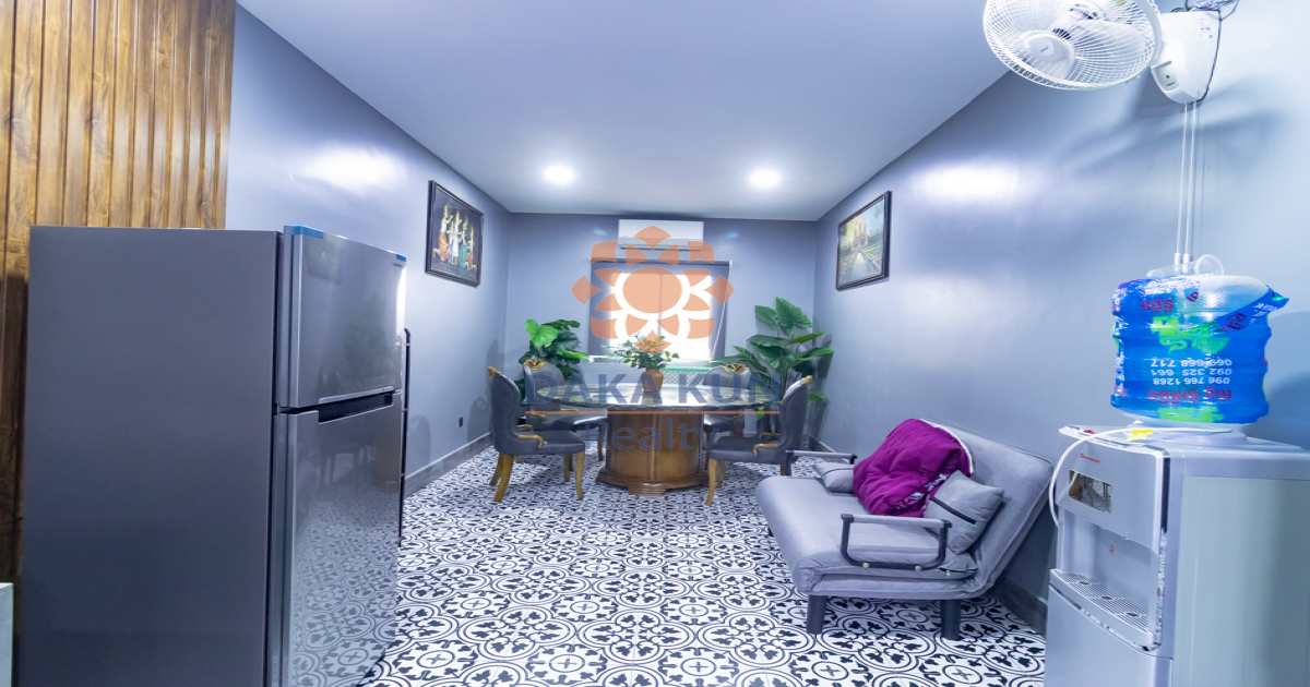 2 Bedrooms Villa with Pool For Rent In Siem Reap City