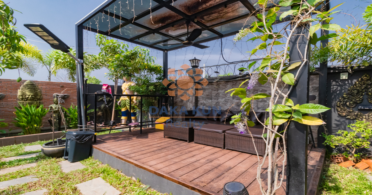 2 Bedrooms Villa with Pool For Rent In Siem Reap City