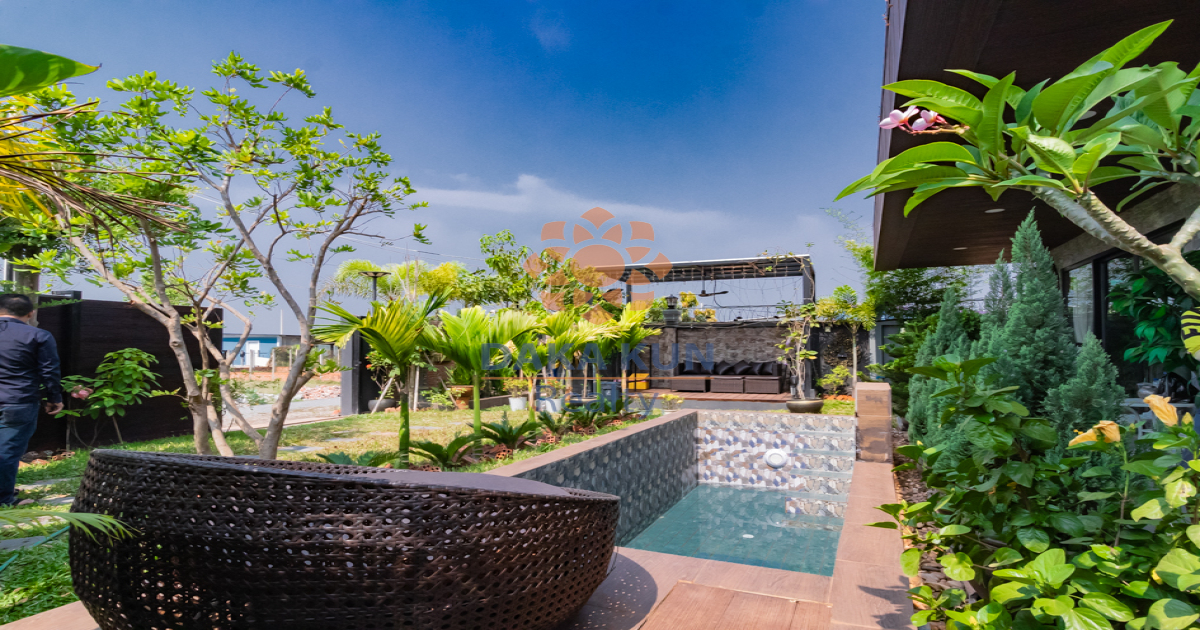 2 Bedrooms Villa with Pool For Rent In Siem Reap City