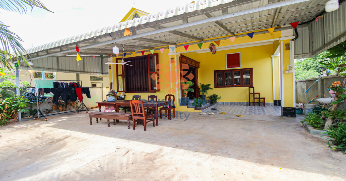 2 Bedrooms House for Sale in Siem Reap City, Svay Dangkum