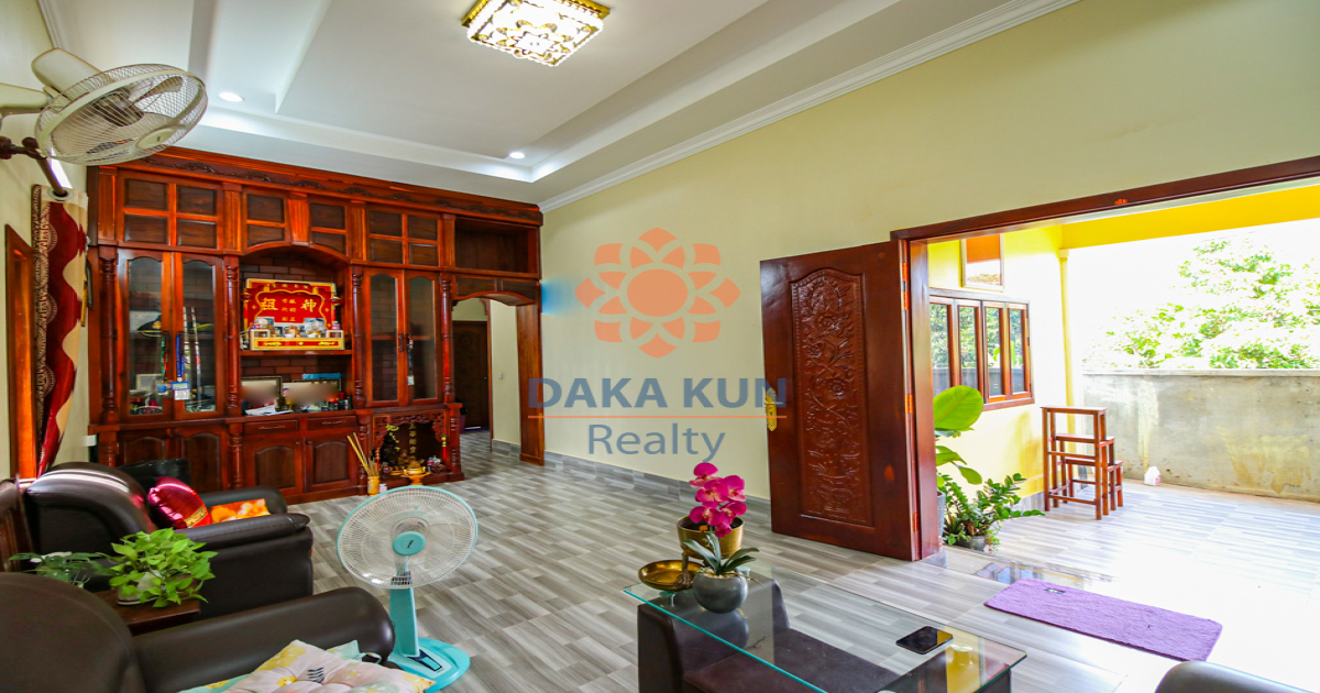 2 Bedrooms House for Sale in Siem Reap City, Svay Dangkum