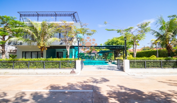 7 Bedrooms Villa for Rent with Swimming Pool in Siem Reap