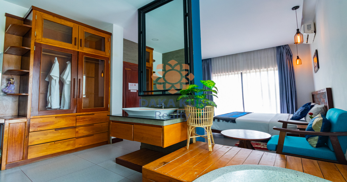 5-Bedroom Villa with Swimming Pool for Rent in Siem Reap City, Svay Dangkum