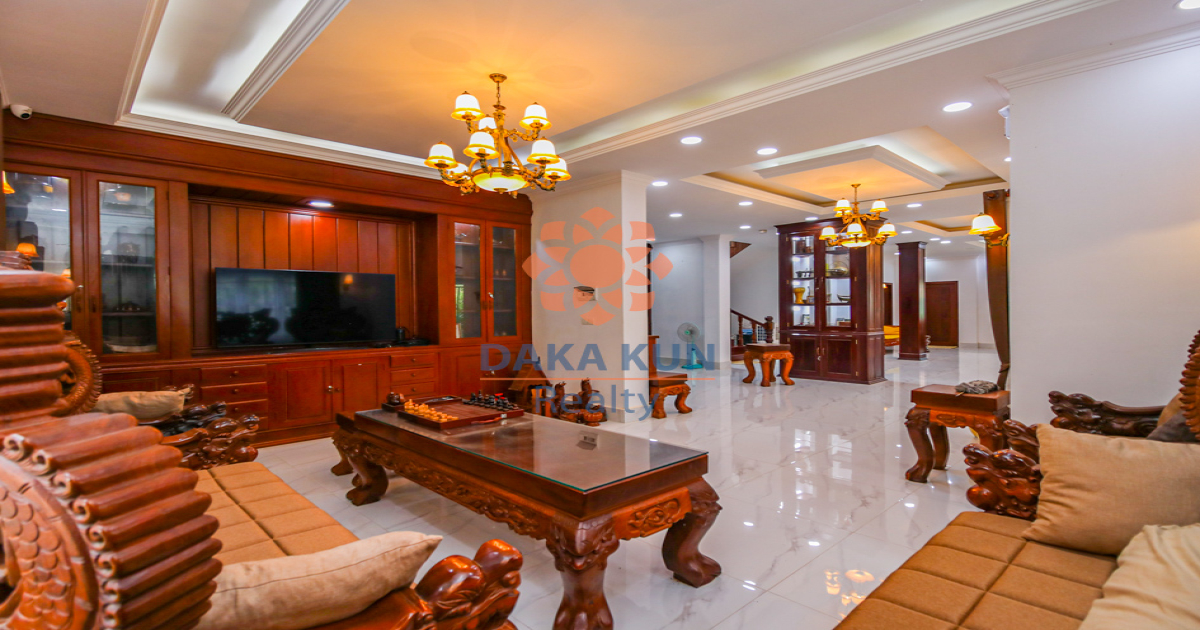 5 Bedrooms Villa for Rent in Siem Reap City, Svay Dangkum