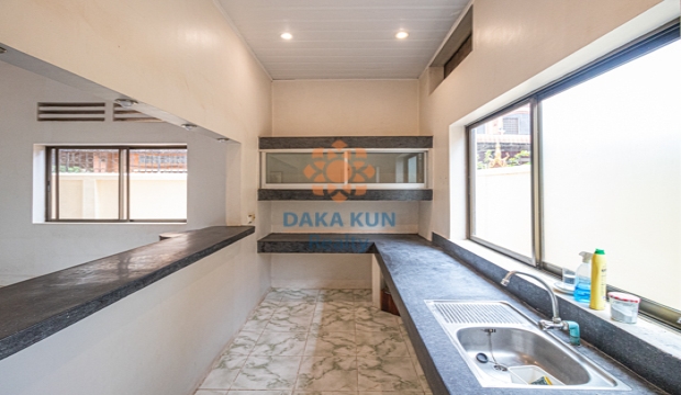 6 Bedrooms House for Rent in Krong Siem Reap-Riverside