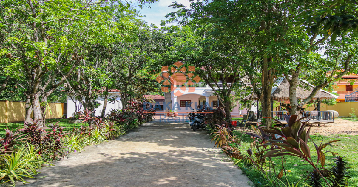 4 Bedrooms House for Rent in Siem Reap City, near War Museum