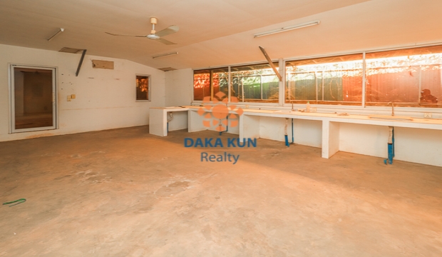 Urgent Sale Land and House near Sala Kamreuk-Siem Reap