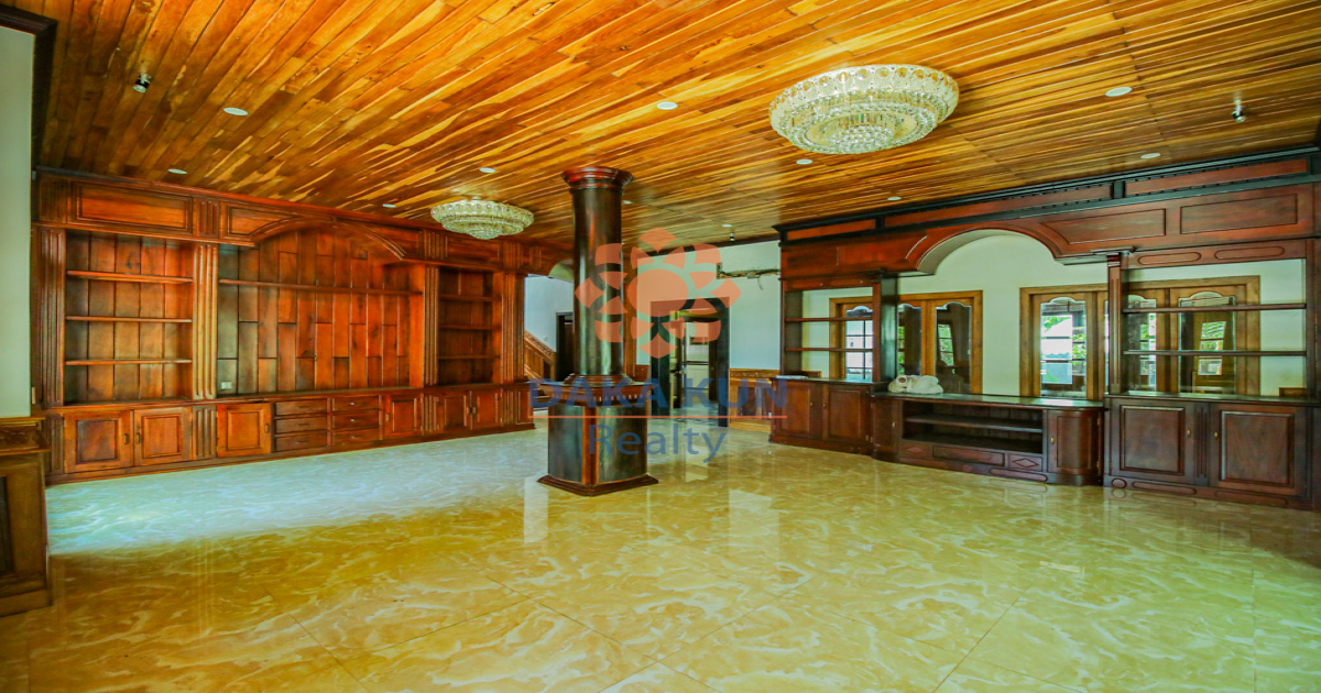 5 Bedroom House for Sale in Siem Reap City, Sala Kamreuk