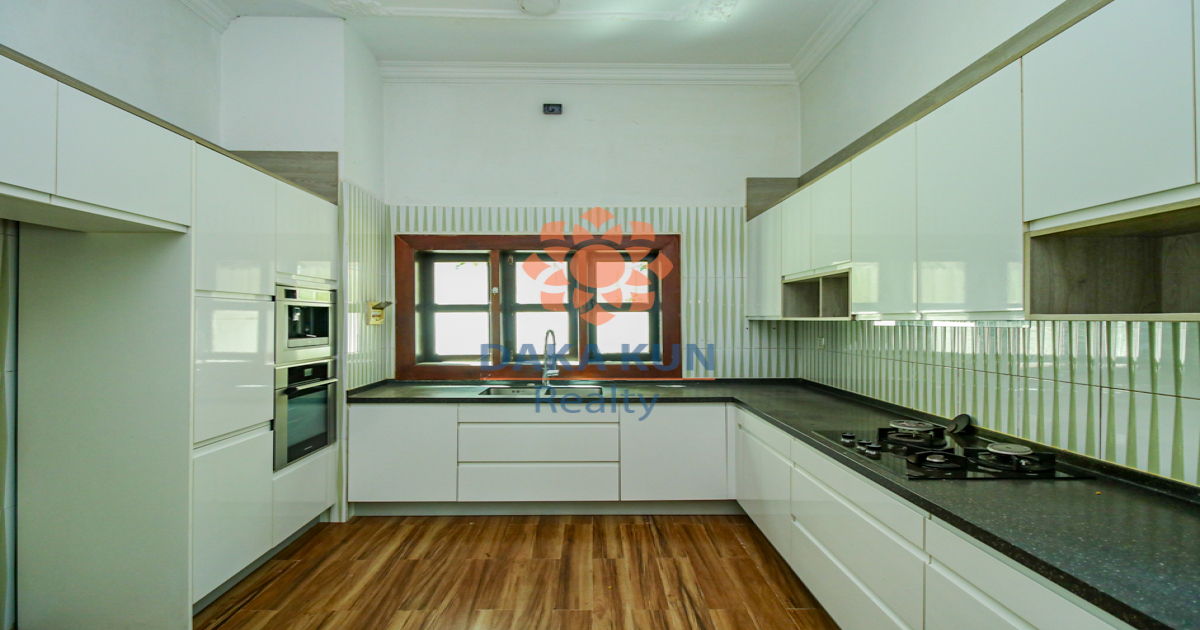 5 Bedroom House for Sale in Siem Reap City, Sala Kamreuk