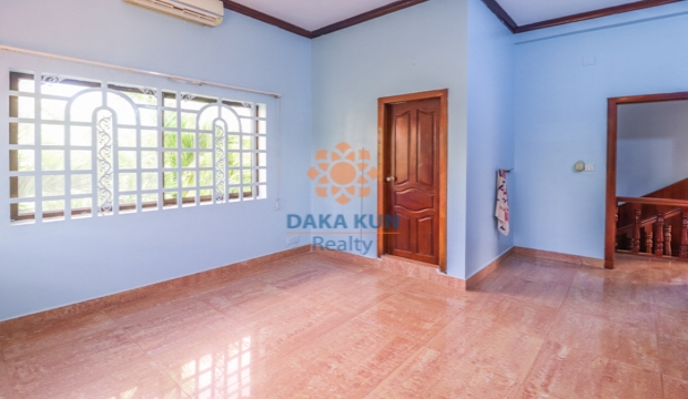 5 Bedrooms House for Rent in Siem Reap-Svay Dangkum