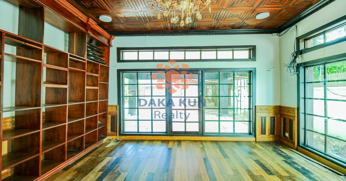 5 Bedroom House for Sale in Siem Reap City, Sala Kamreuk