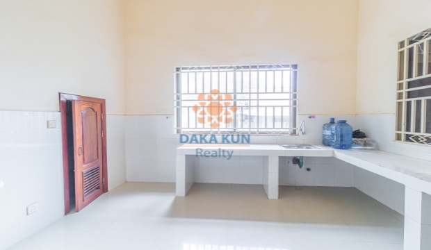 5 Bedrooms House for Rent in Siem Reap-Svay Dangkum