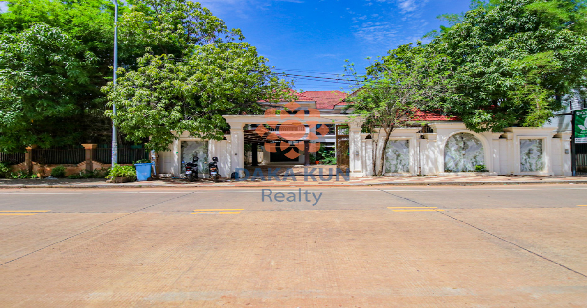 5 Bedroom House for Sale in Siem Reap City, Sala Kamreuk