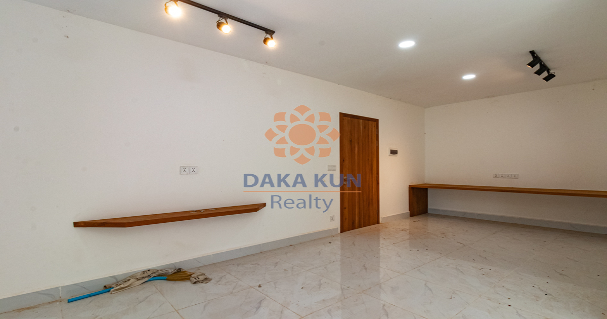 Wooden House for Sale in Siem Reap City-Svay Dangkum