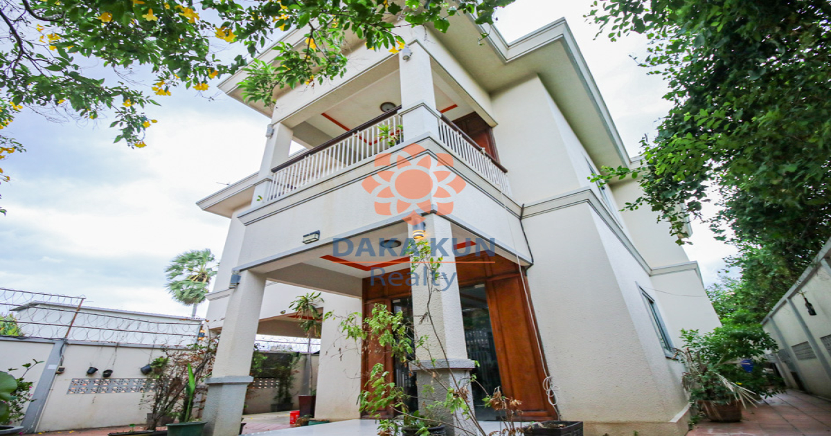 4 Bedrooms House for Rent in Siem Reap City, Svay Dangkum