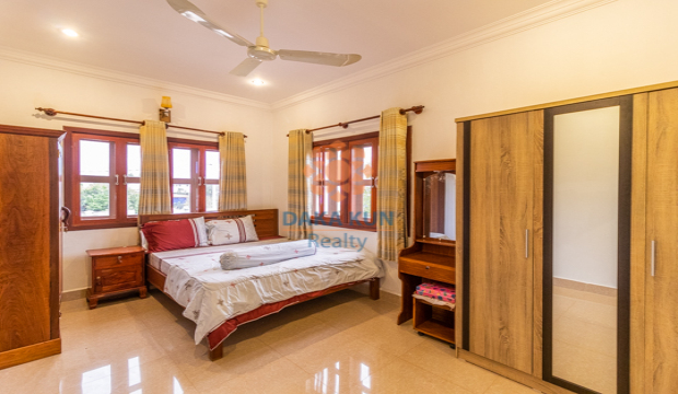 4 Bedrooms House for Rent in Krong Siem Reap-Svay Dangkum