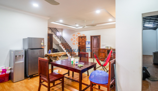 5 Bedrooms House for Rent in Krong Siem Reap-Svay Dangkum